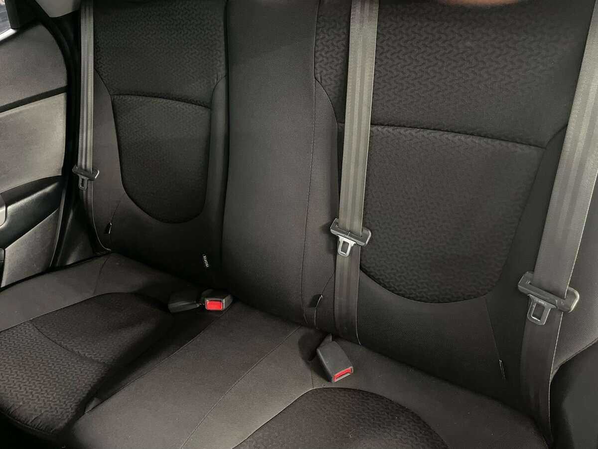 Kia Rio с пробегом — 2015 год. Фото: #17