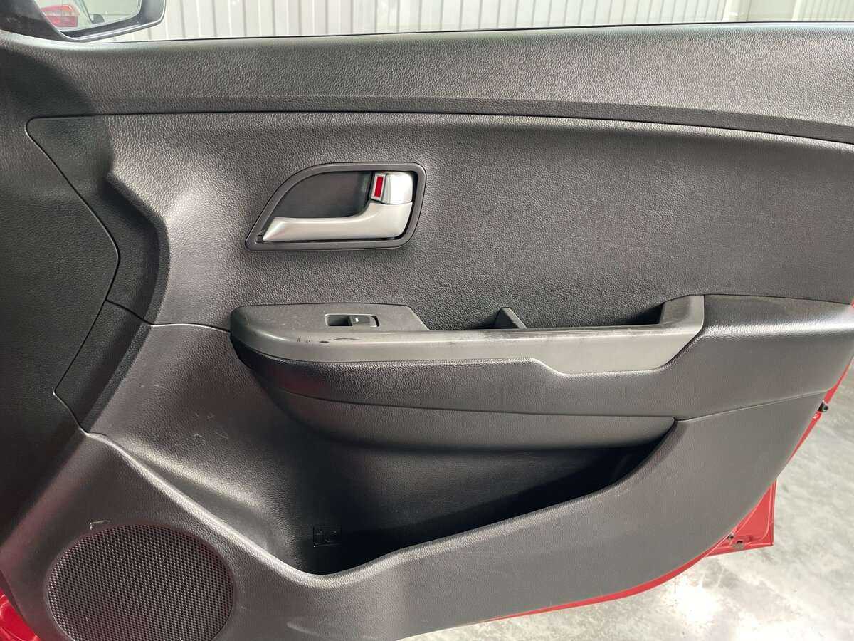 Kia Rio с пробегом — 2015 год. Фото: #22