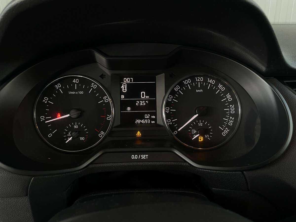 Skoda Octavia с пробегом — 2013 год. Фото: #10