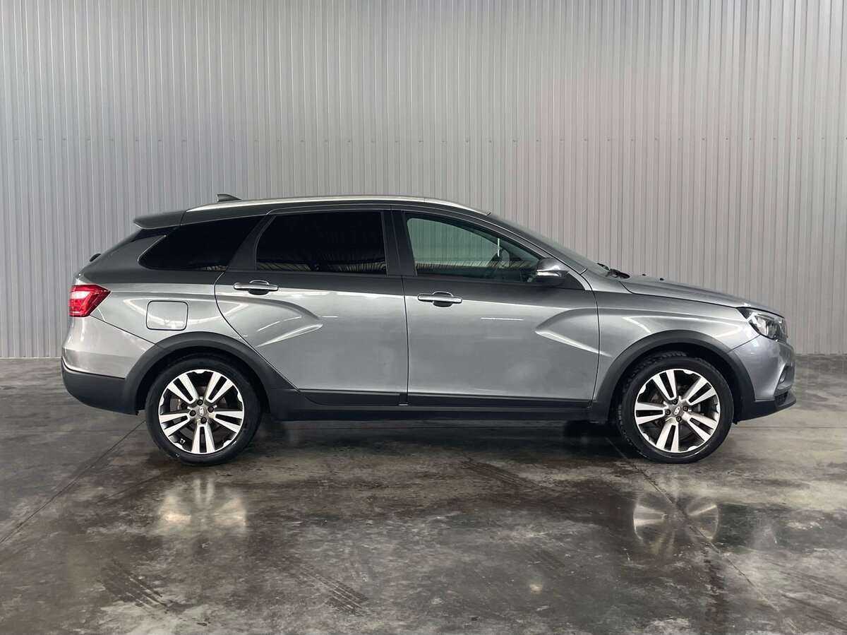 Lada (ВАЗ) Vesta с пробегом — 2018 год. Фото: #3