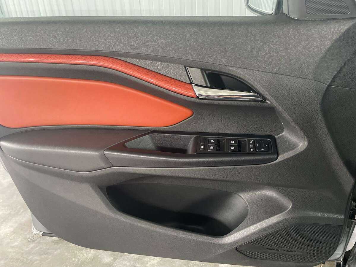 Lada (ВАЗ) Vesta с пробегом — 2018 год. Фото: #20