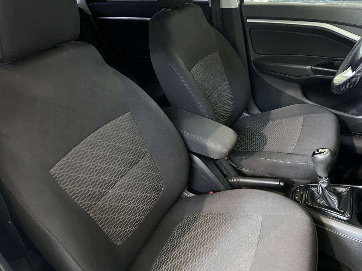 Lada (ВАЗ) Vesta с пробегом — 2018 год. Фото: #16