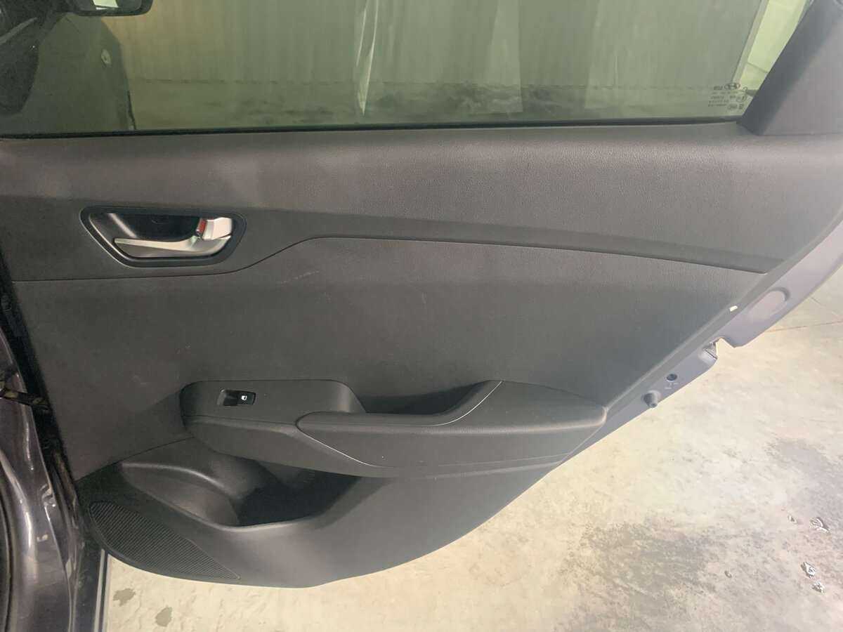 Hyundai Solaris с пробегом — 2021 год. Фото: #19