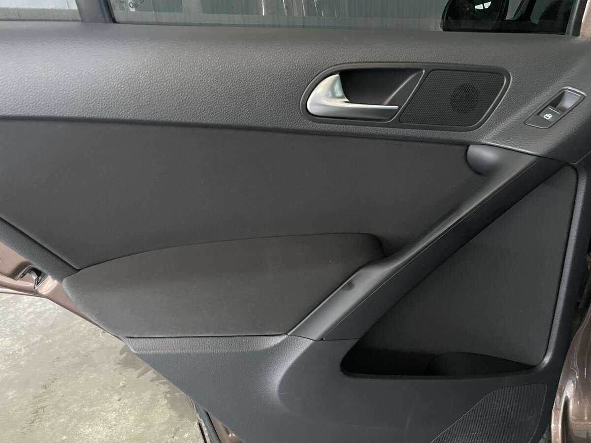 Volkswagen Tiguan с пробегом — 2014 год. Фото: #18