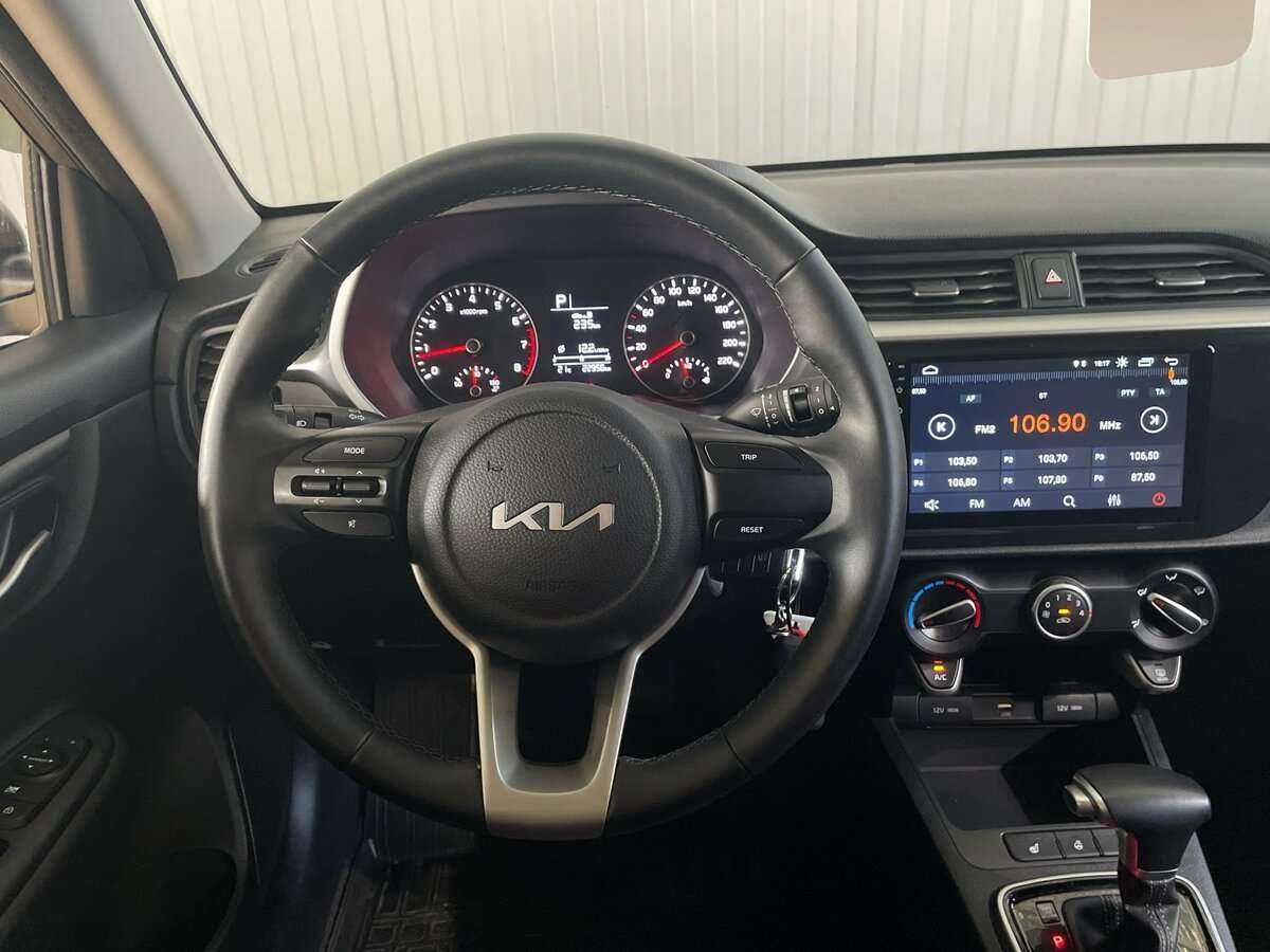 Kia Rio с пробегом — 2022 год. Фото: #9