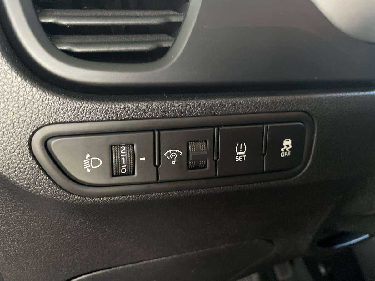 Kia Rio с пробегом — 2022 год. Фото: #13