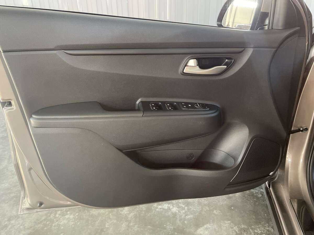 Kia Rio с пробегом — 2022 год. Фото: #18