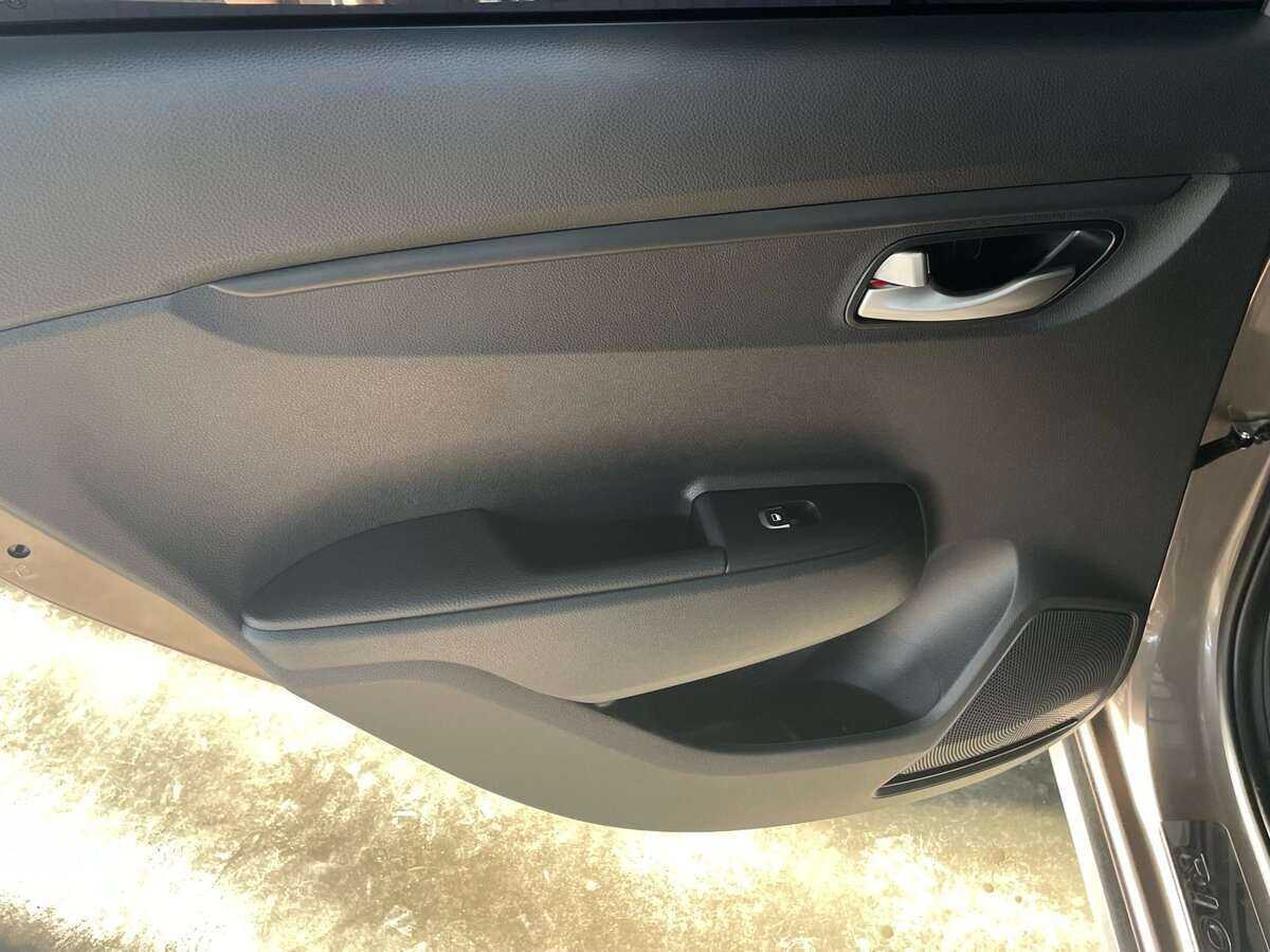 Kia Rio с пробегом — 2022 год. Фото: #20