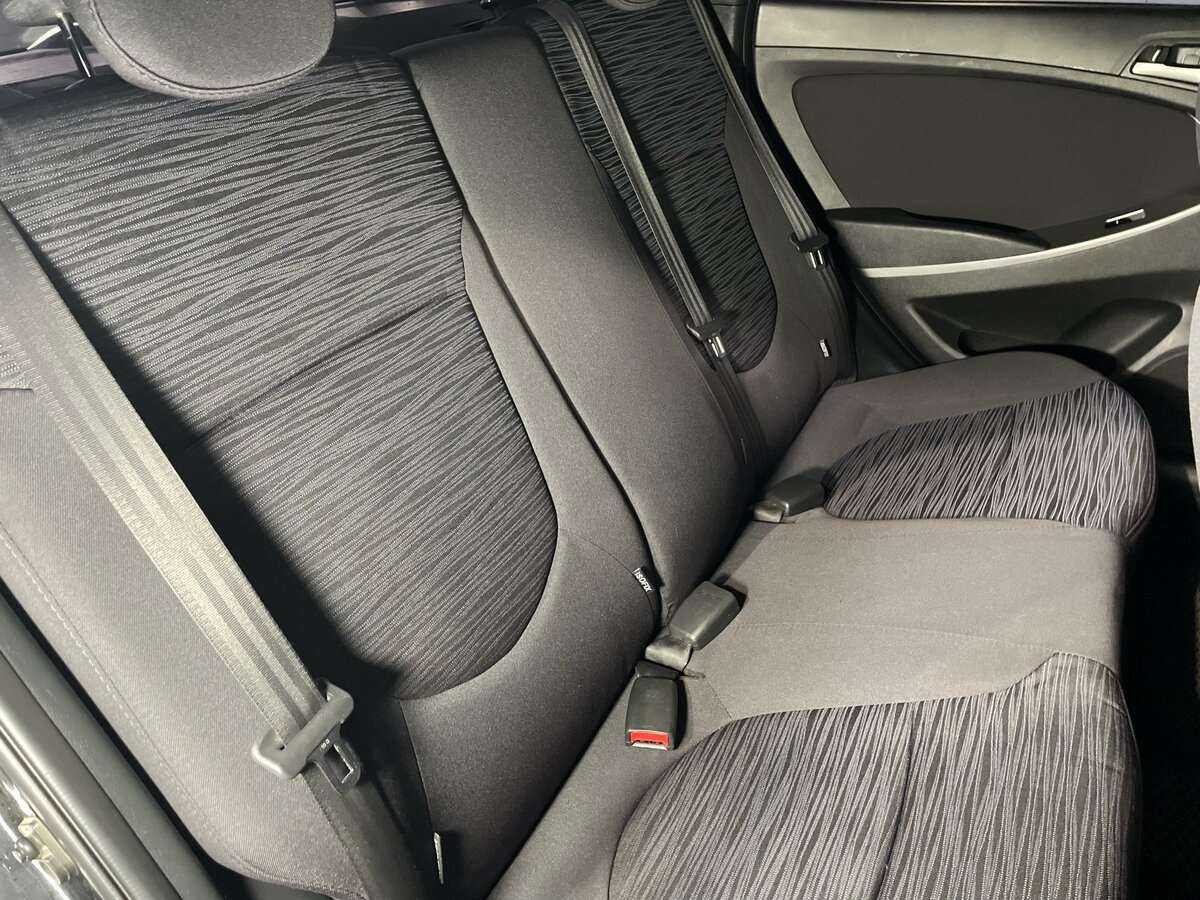 Hyundai Solaris с пробегом — 2016 год. Фото: #16