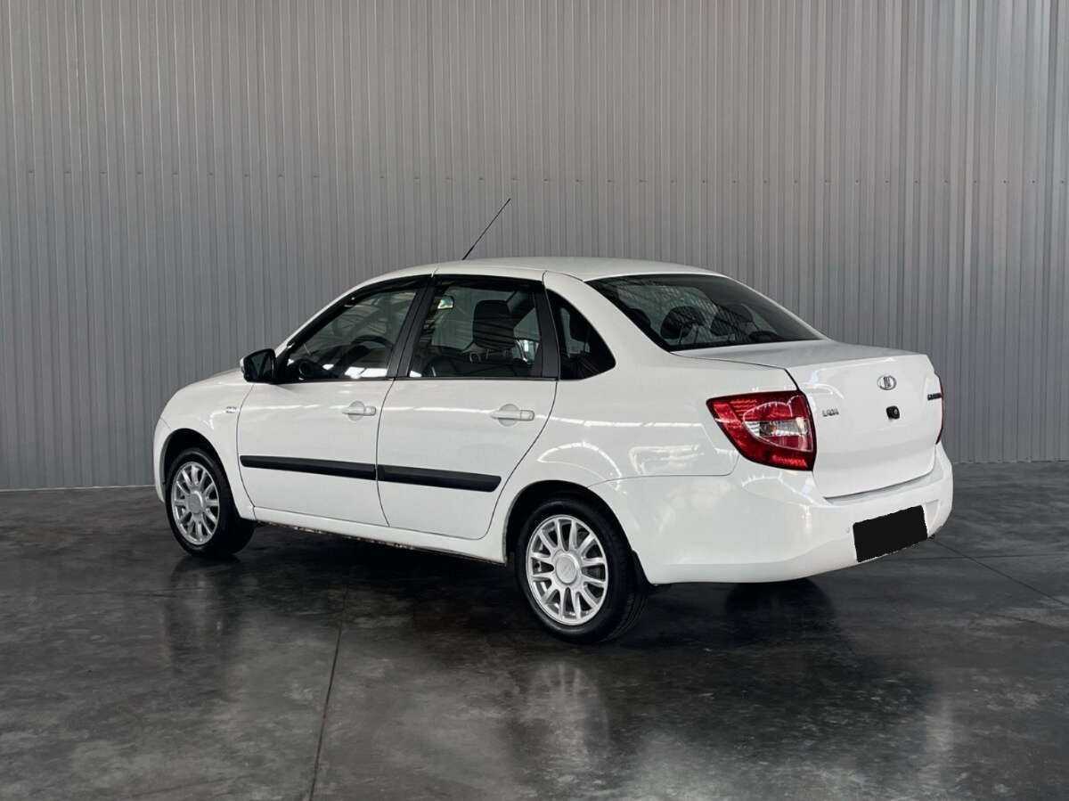 Lada (ВАЗ) Granta с пробегом — 2016 год. Фото: #6