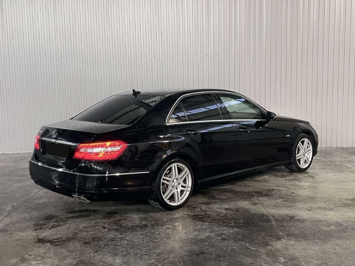 Mercedes-Benz E-Класс с пробегом — 2012 год. Фото: #3