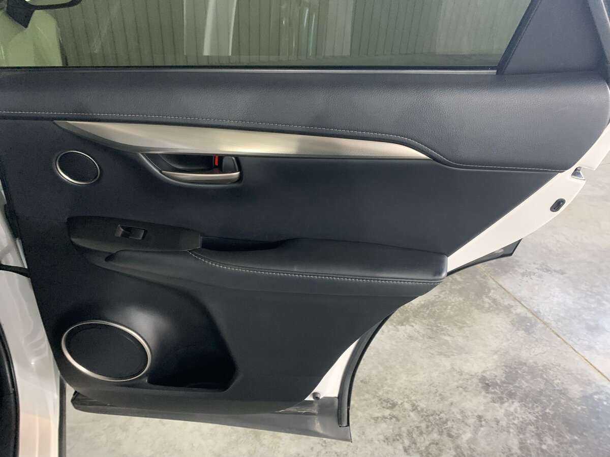 Lexus NX с пробегом — 2014 год. Фото: #18