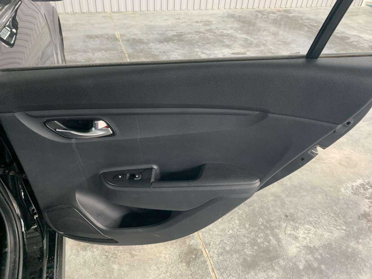 Kia Rio с пробегом — 2018 год. Фото: #18