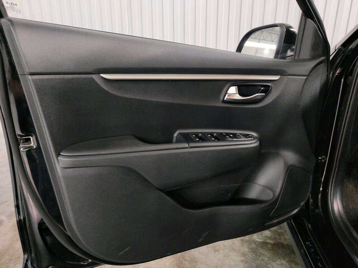 Kia Rio с пробегом — 2021 год. Фото: #11