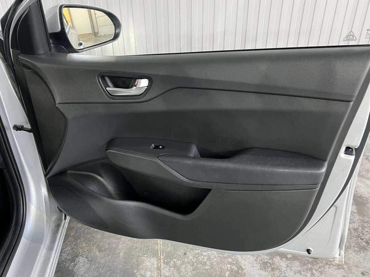 Hyundai Solaris с пробегом — 2020 год. Фото: #14