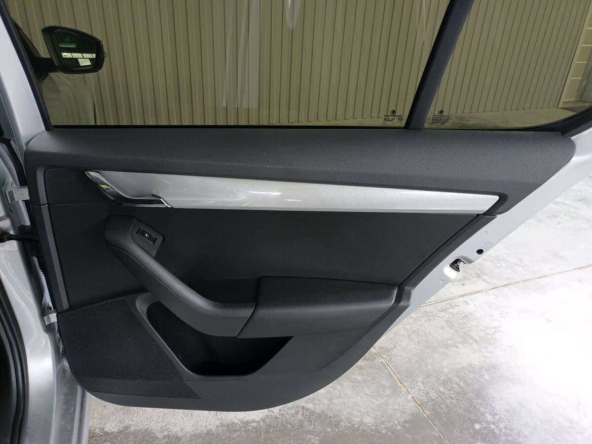 Skoda Octavia с пробегом — 2014 год. Фото: #17
