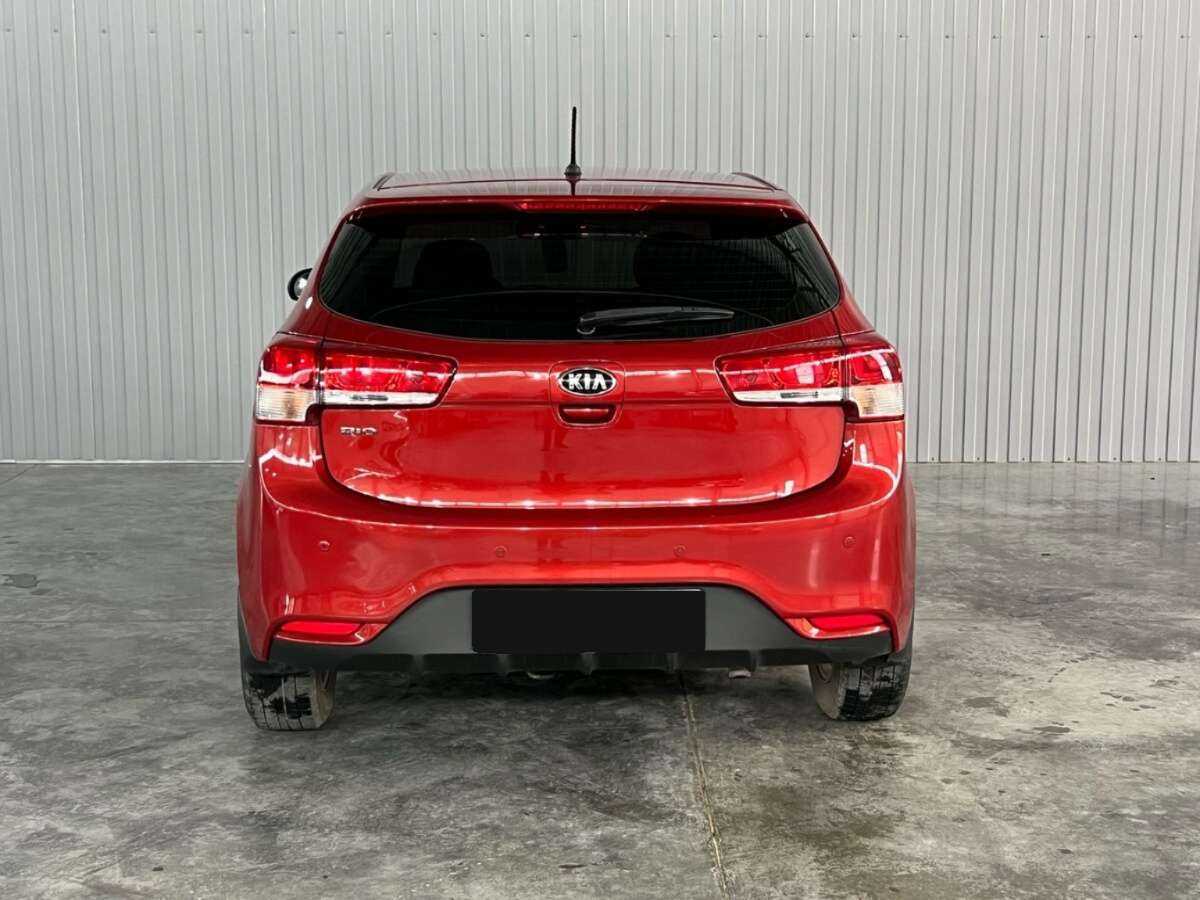 Kia Rio с пробегом — 2015 год. Фото: #5