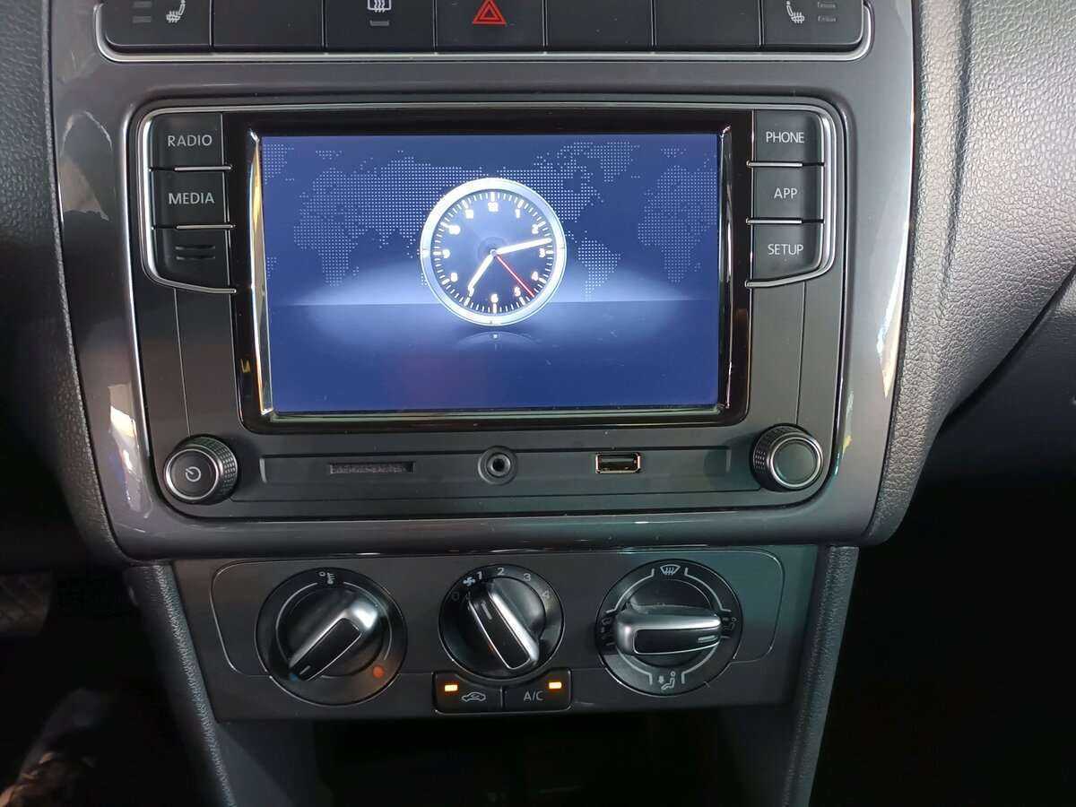 Volkswagen Polo с пробегом — 2019 год. Фото: #17