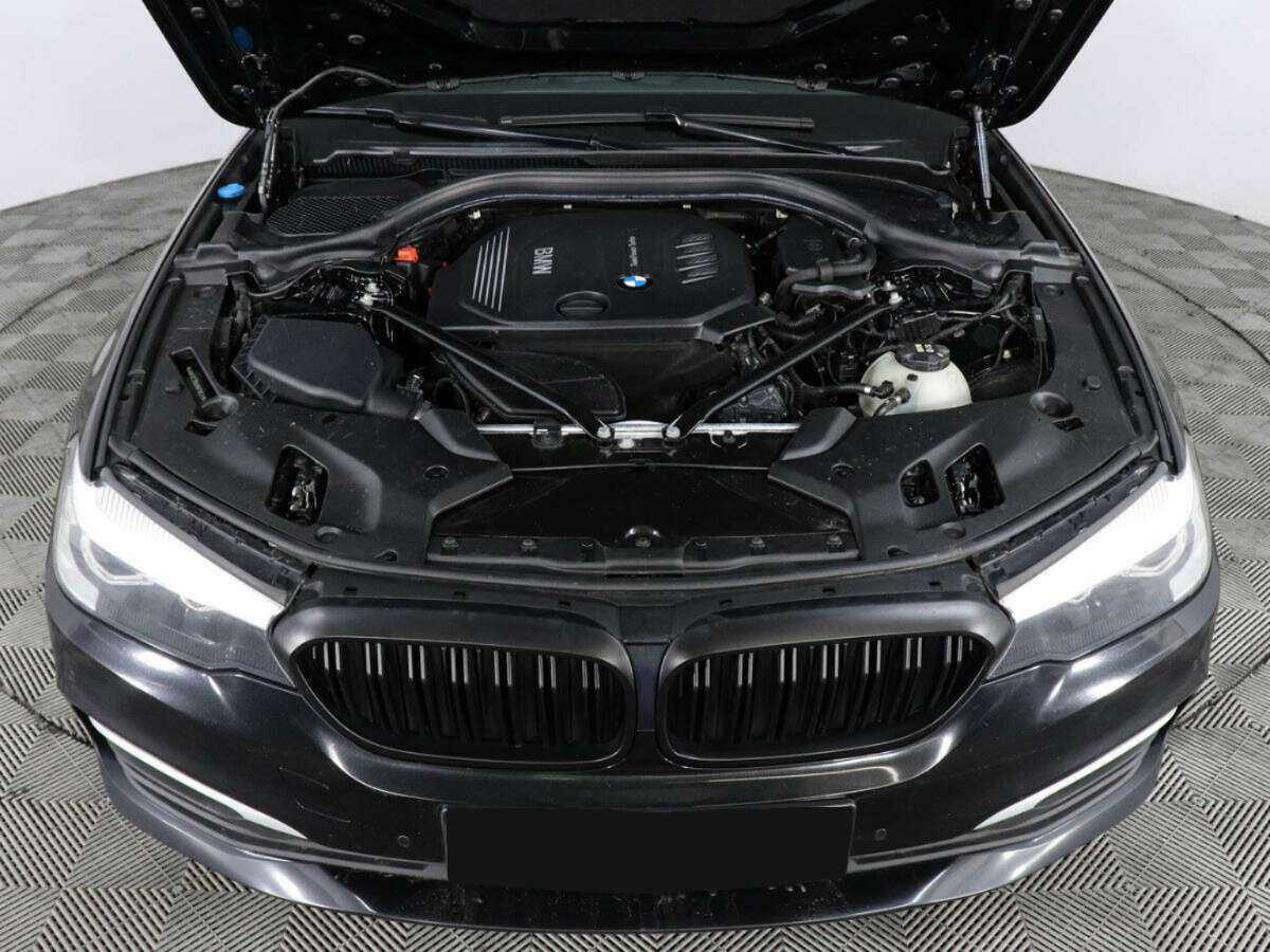 BMW 5 серии с пробегом — 2017 год. Фото: #9