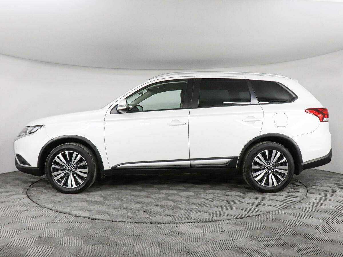 Mitsubishi Outlander с пробегом — 2019 год. Фото: #7