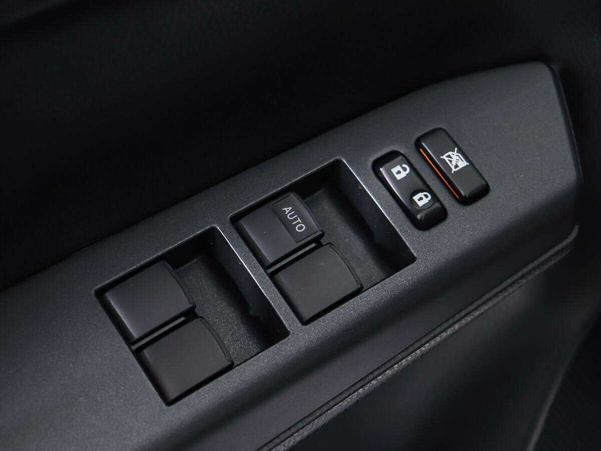 Toyota RAV4 с пробегом — 2018 год. Фото: #15