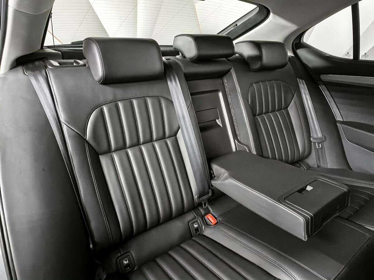 Skoda Superb с пробегом — 2017 год. Фото: #12