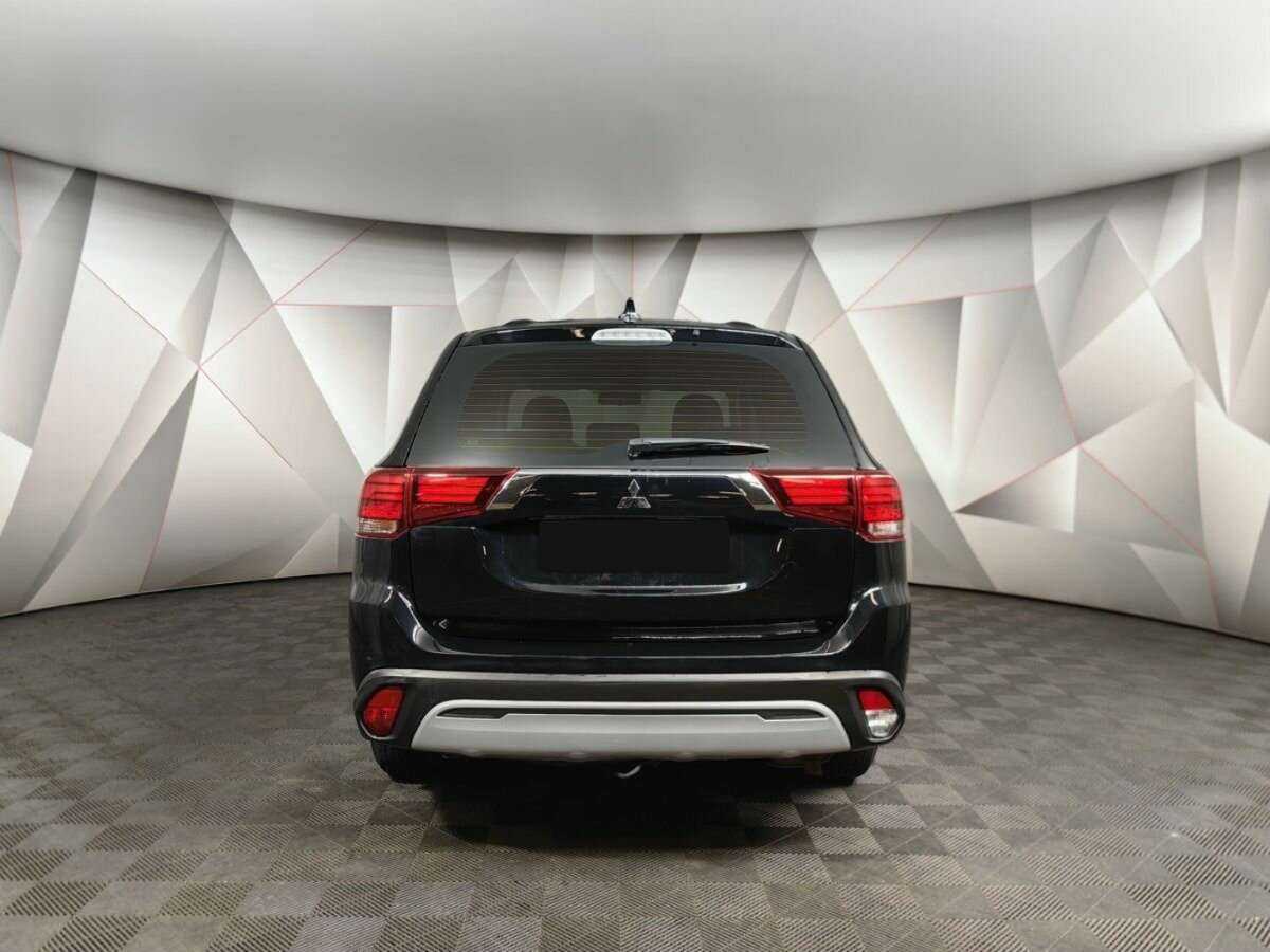 Mitsubishi Outlander с пробегом — 2020 год. Фото: #7