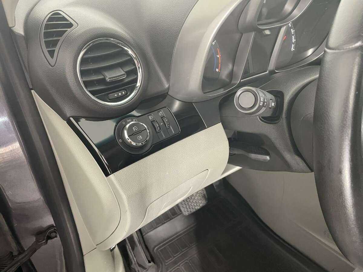 Chevrolet Orlando с пробегом — 2013 год. Фото: #8