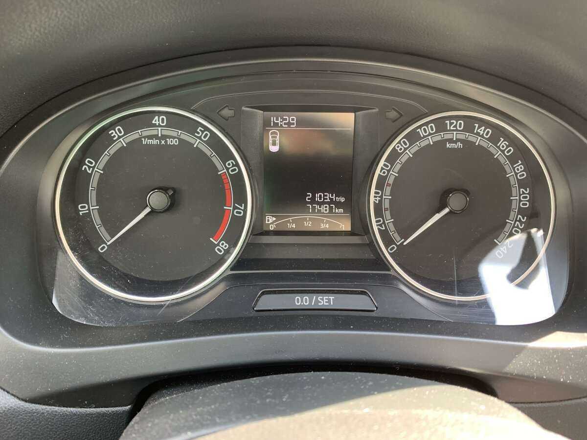 Skoda Rapid с пробегом — 2019 год. Фото: #9