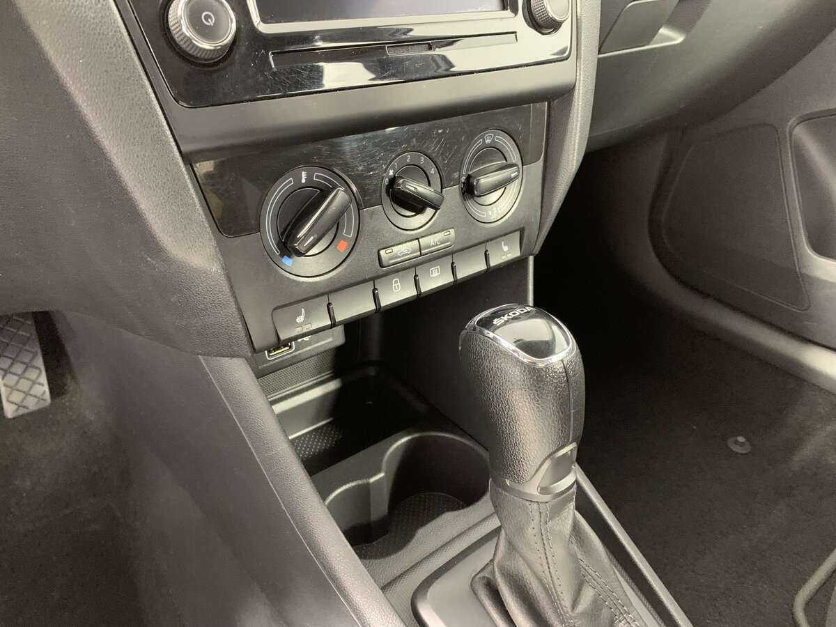 Skoda Rapid с пробегом — 2019 год. Фото: #13