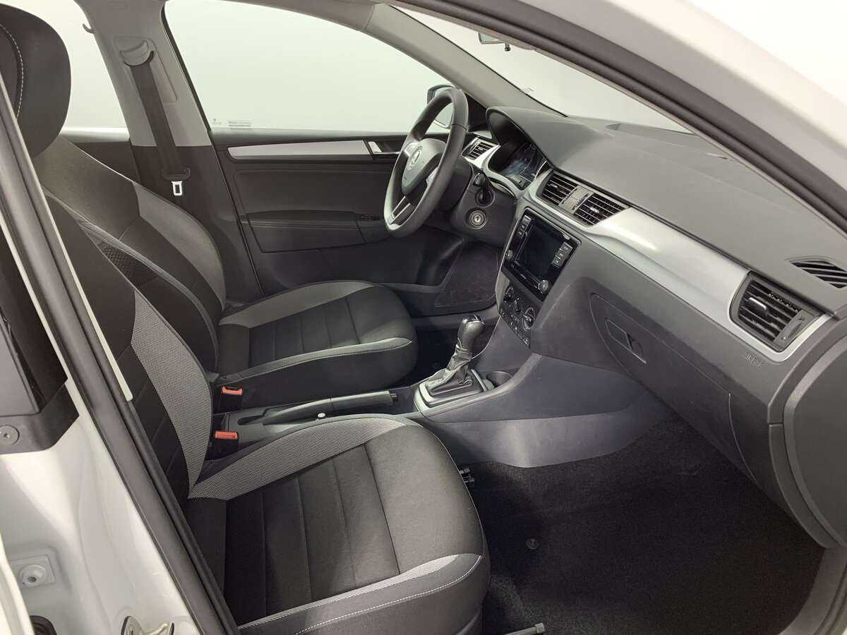 Skoda Rapid с пробегом — 2019 год. Фото: #14