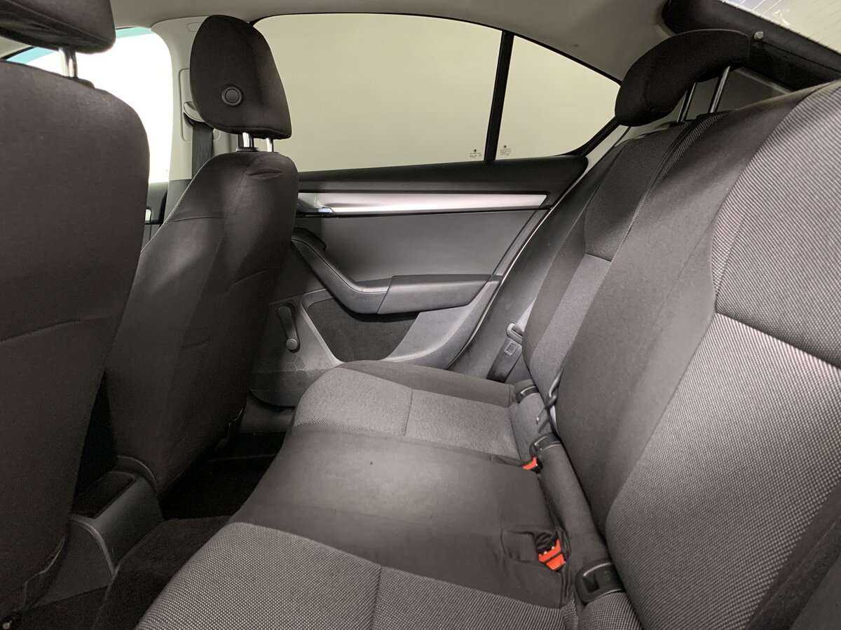 Skoda Octavia с пробегом — 2014 год. Фото: #15