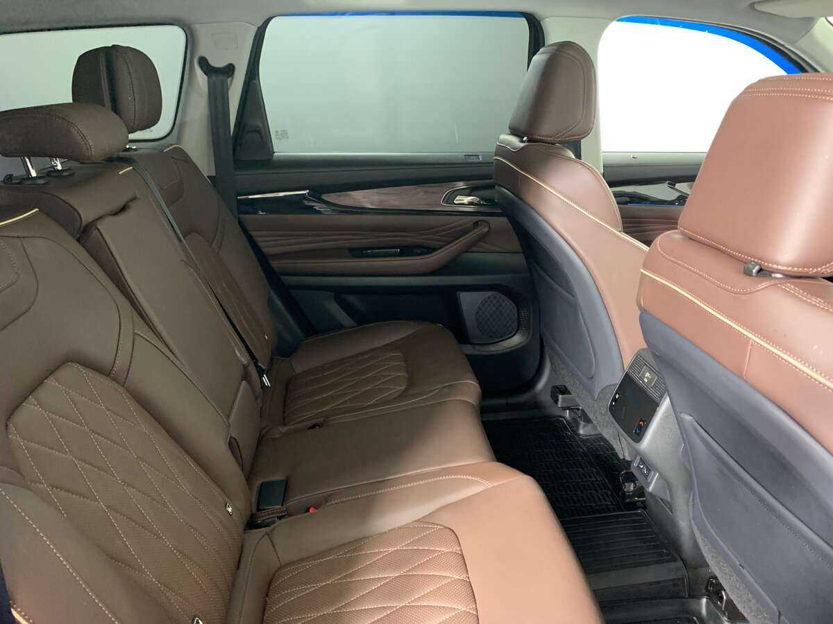 EXEED VX с пробегом — 2022 год. Фото: #14