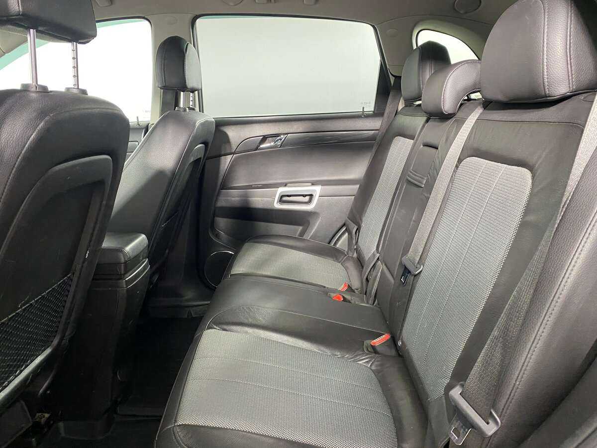 Opel Antara с пробегом — 2012 год. Фото: #9