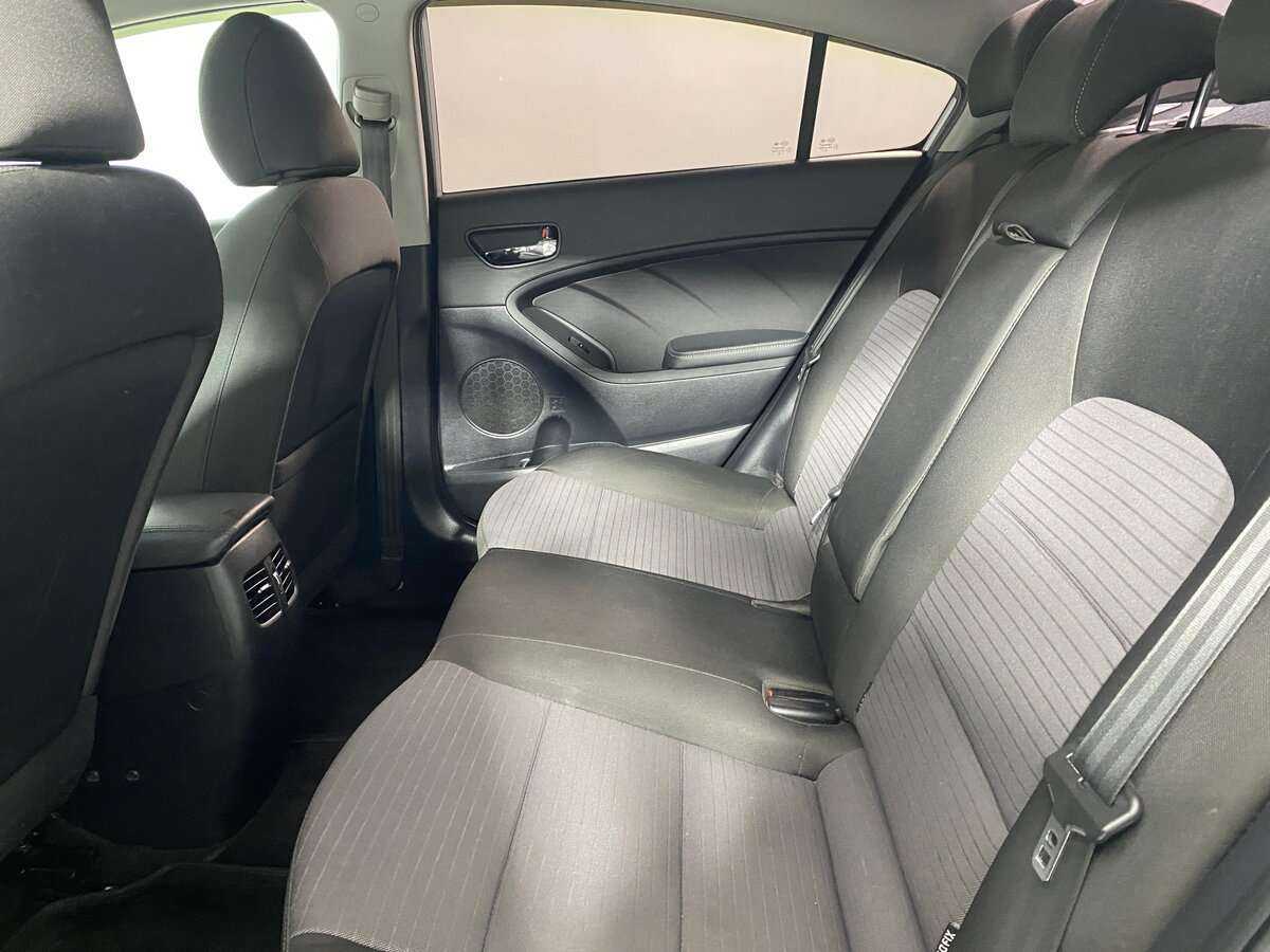Kia Cerato с пробегом — 2019 год. Фото: #11