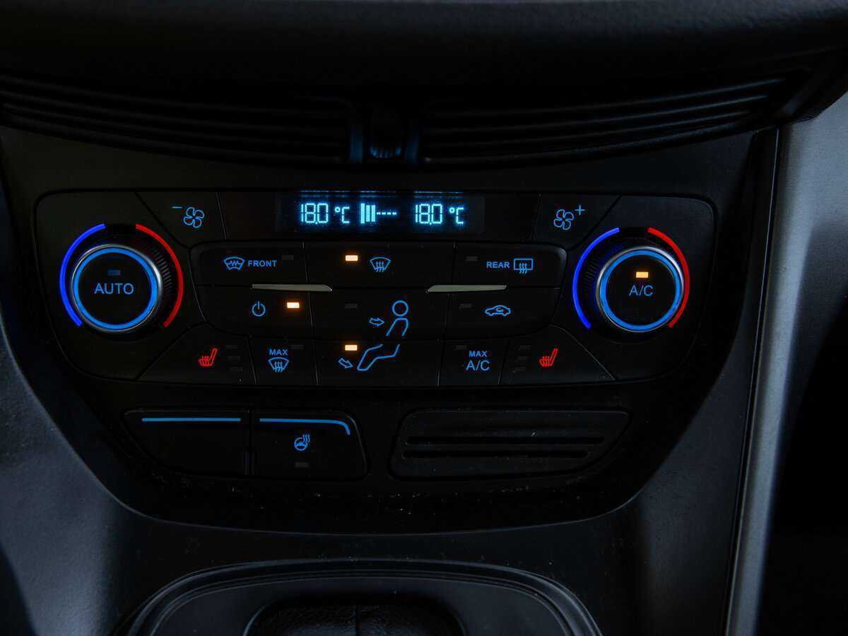 Ford Kuga с пробегом — 2017 год. Фото: #9