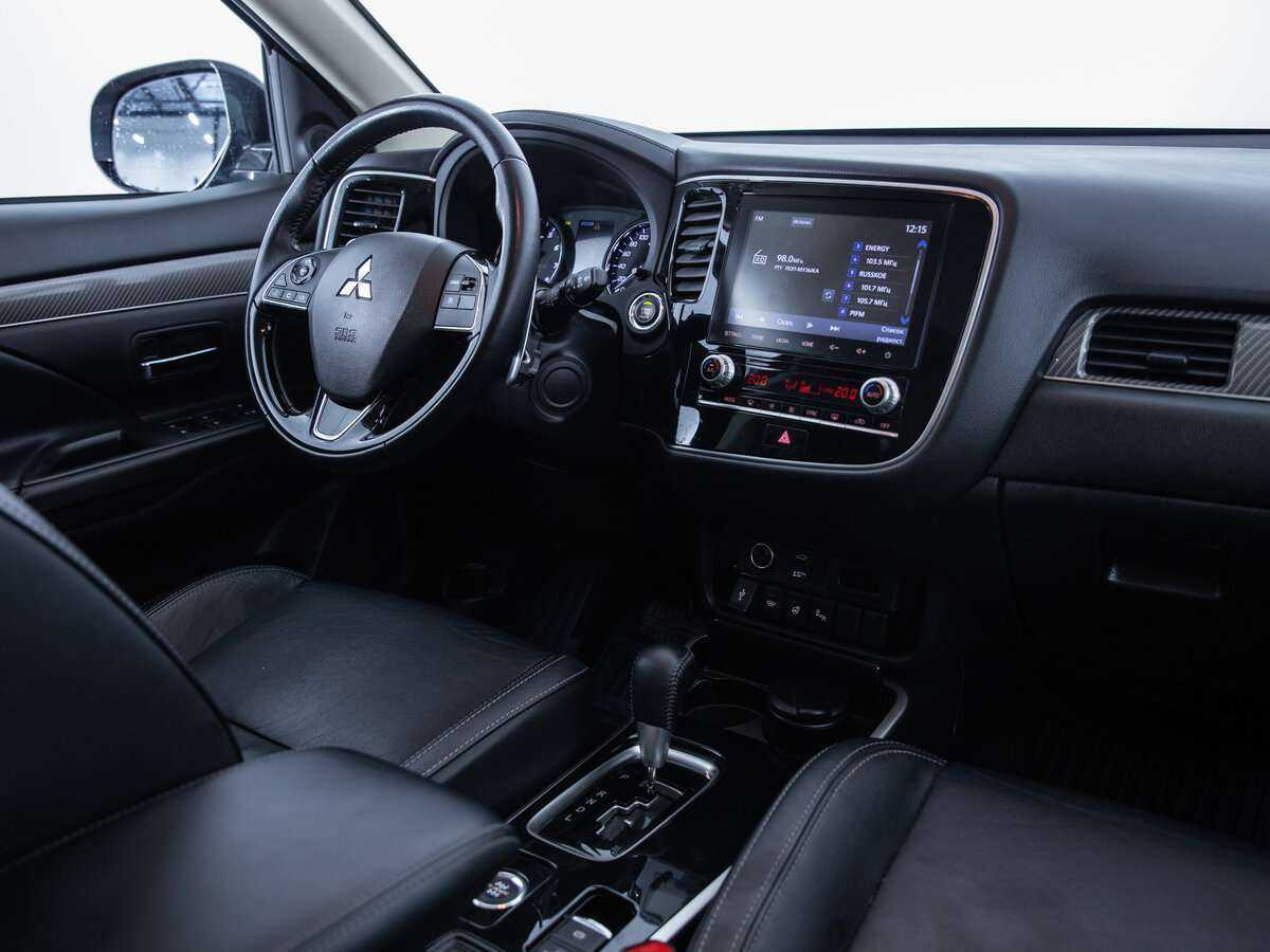 Mitsubishi Outlander с пробегом — 2021 год. Фото: #8