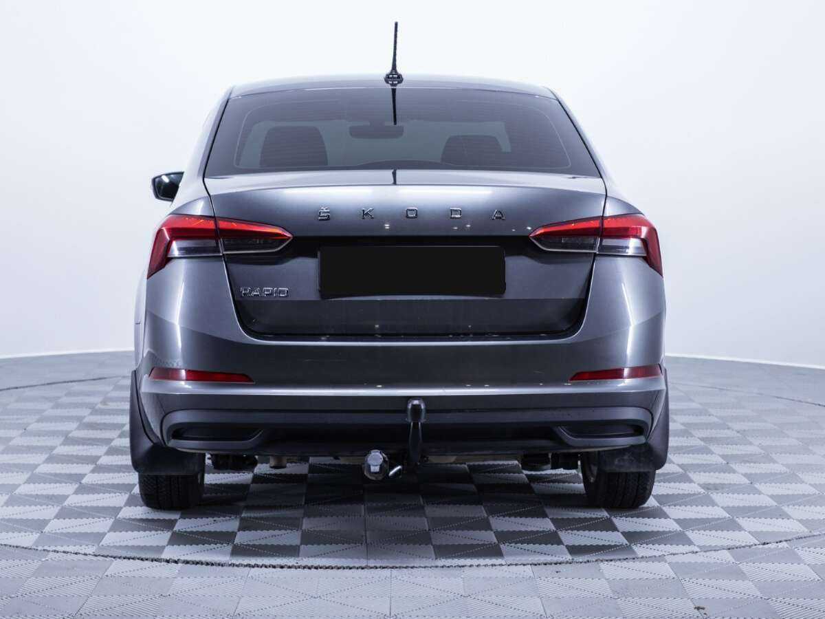 Skoda Rapid с пробегом — 2021 год. Фото: #4