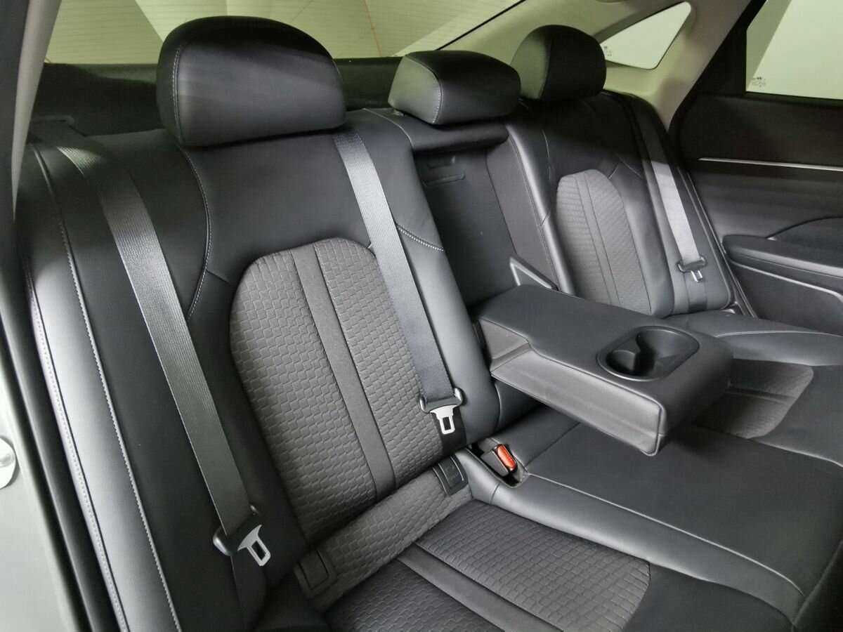 Hyundai Sonata с пробегом — 2019 год. Фото: #12