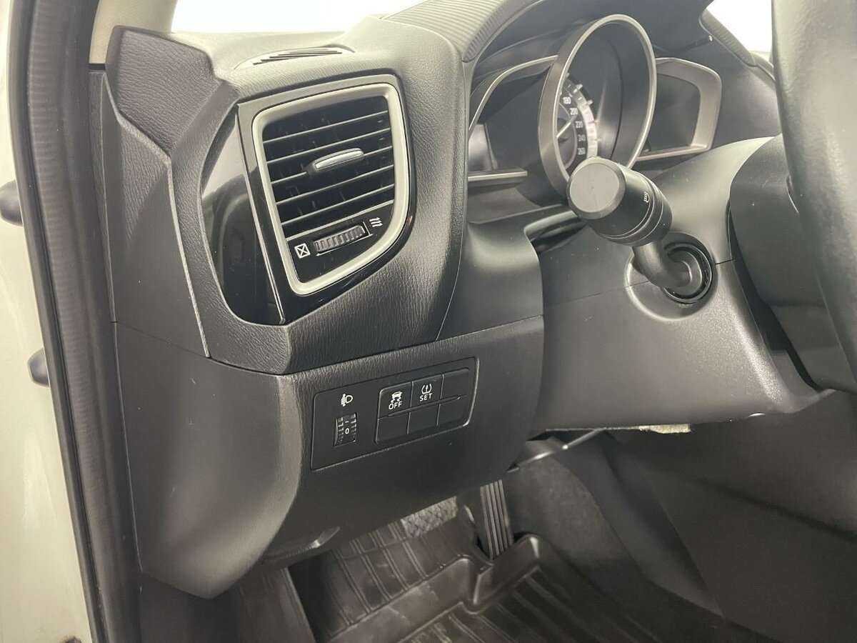 Mazda 3 с пробегом — 2014 год. Фото: #7