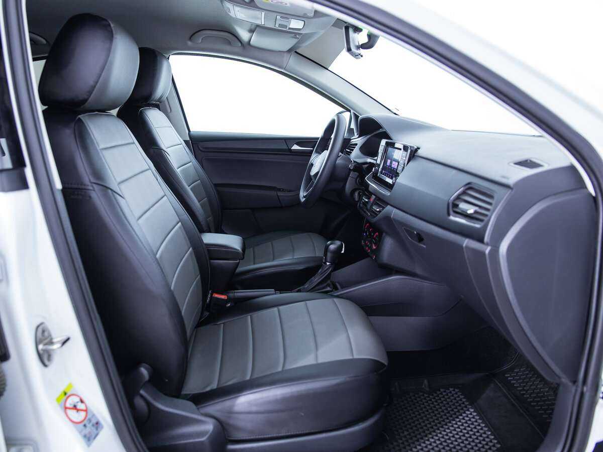 Volkswagen Polo с пробегом — 2020 год. Фото: #17