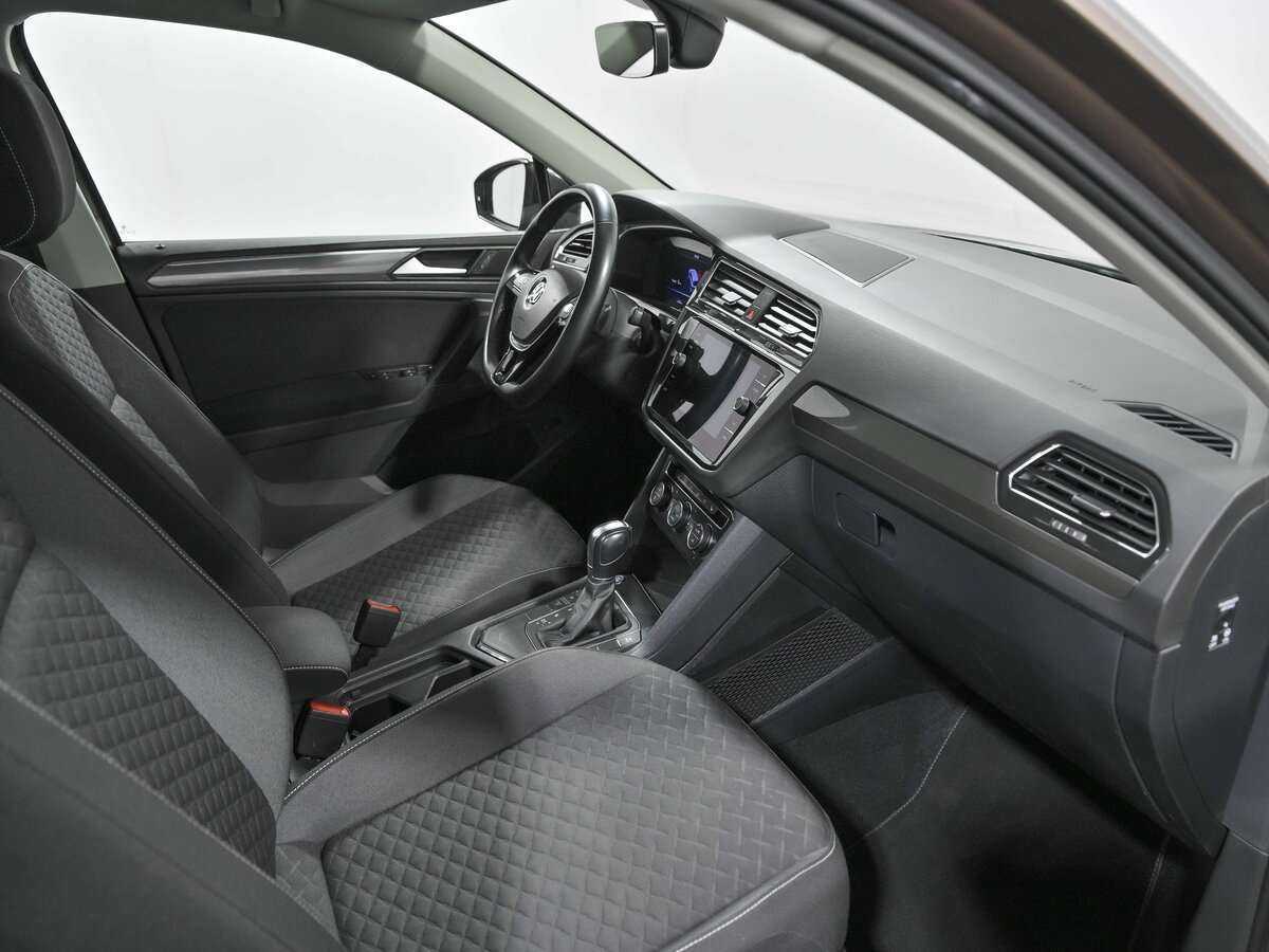 Volkswagen Tiguan с пробегом — 2018 год. Фото: #15