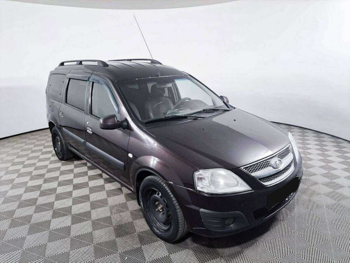 Lada (ВАЗ) Largus с пробегом — 2015 год. Фото: #2