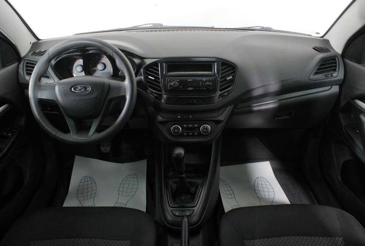 Lada (ВАЗ) Vesta с пробегом — 2017 год. Фото: #10