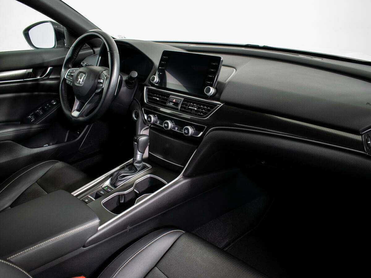 Honda Accord с пробегом — 2022 год. Фото: #6