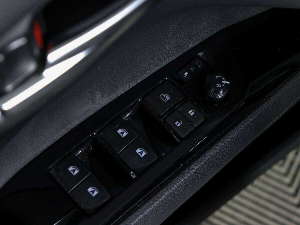 Toyota Camry с пробегом — 2021 год. Фото: #14