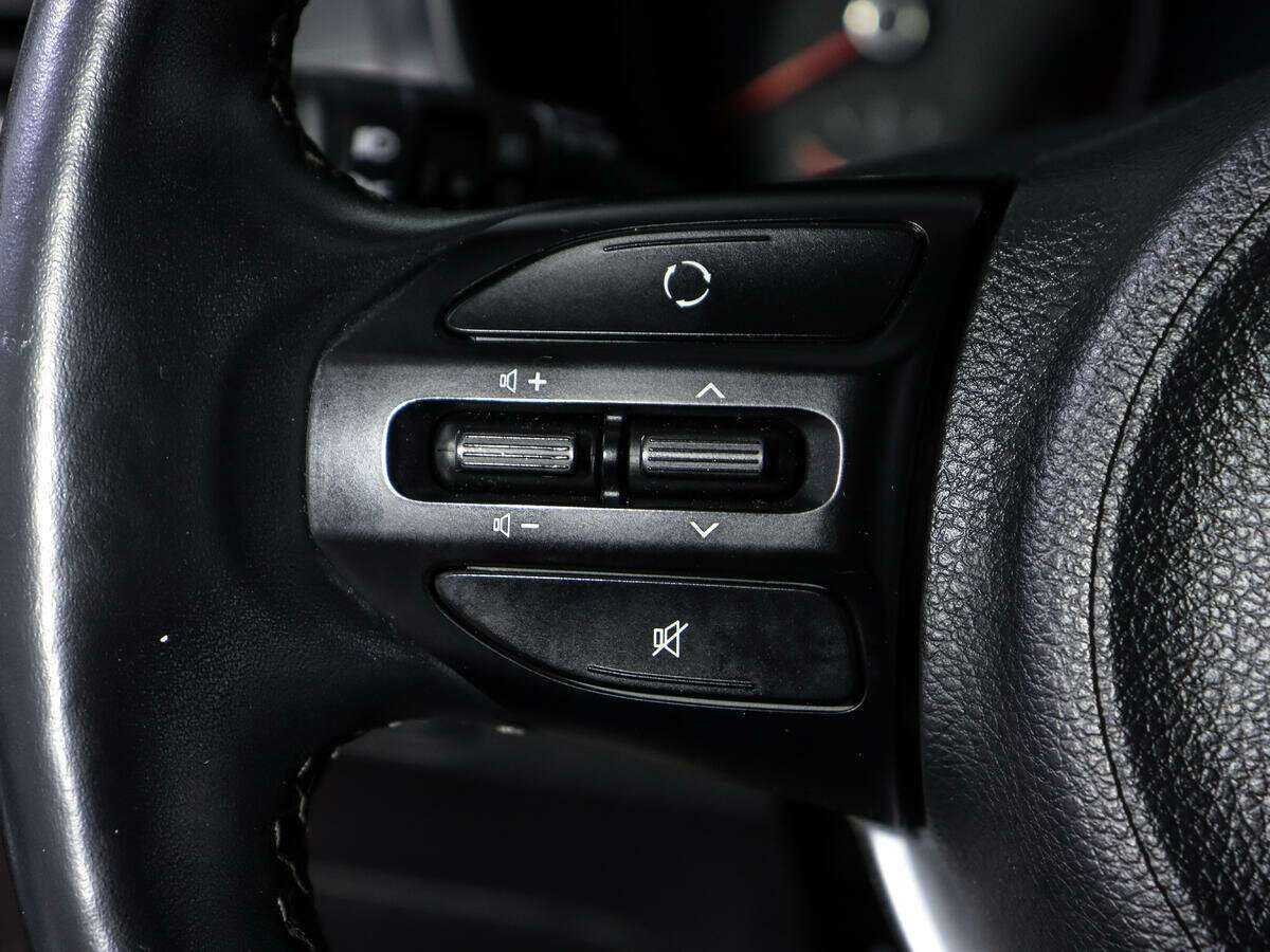 Kia Rio с пробегом — 2019 год. Фото: #16