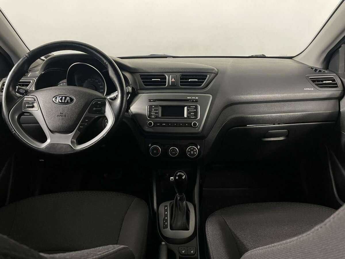 Kia Rio с пробегом — 2016 год. Фото: #6