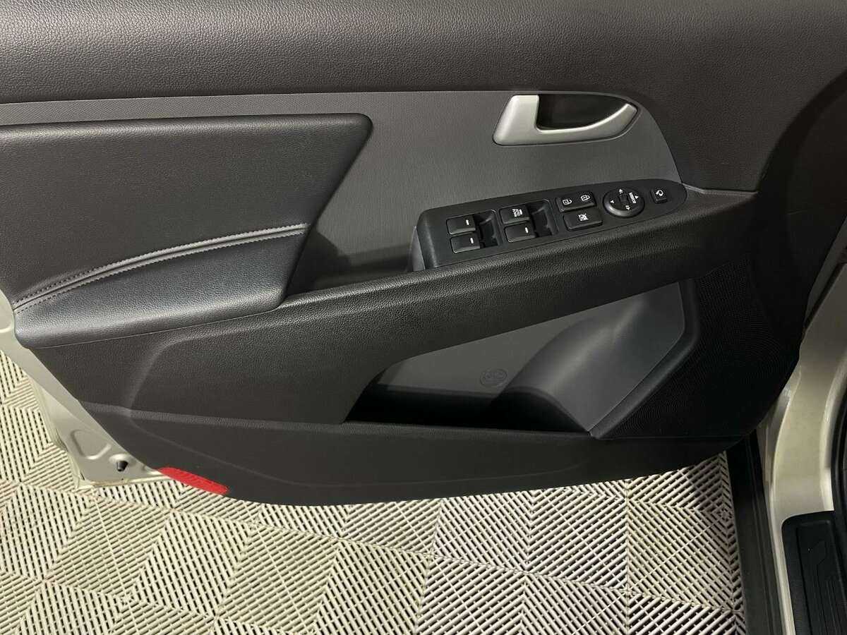Kia Sportage с пробегом — 2015 год. Фото: #7