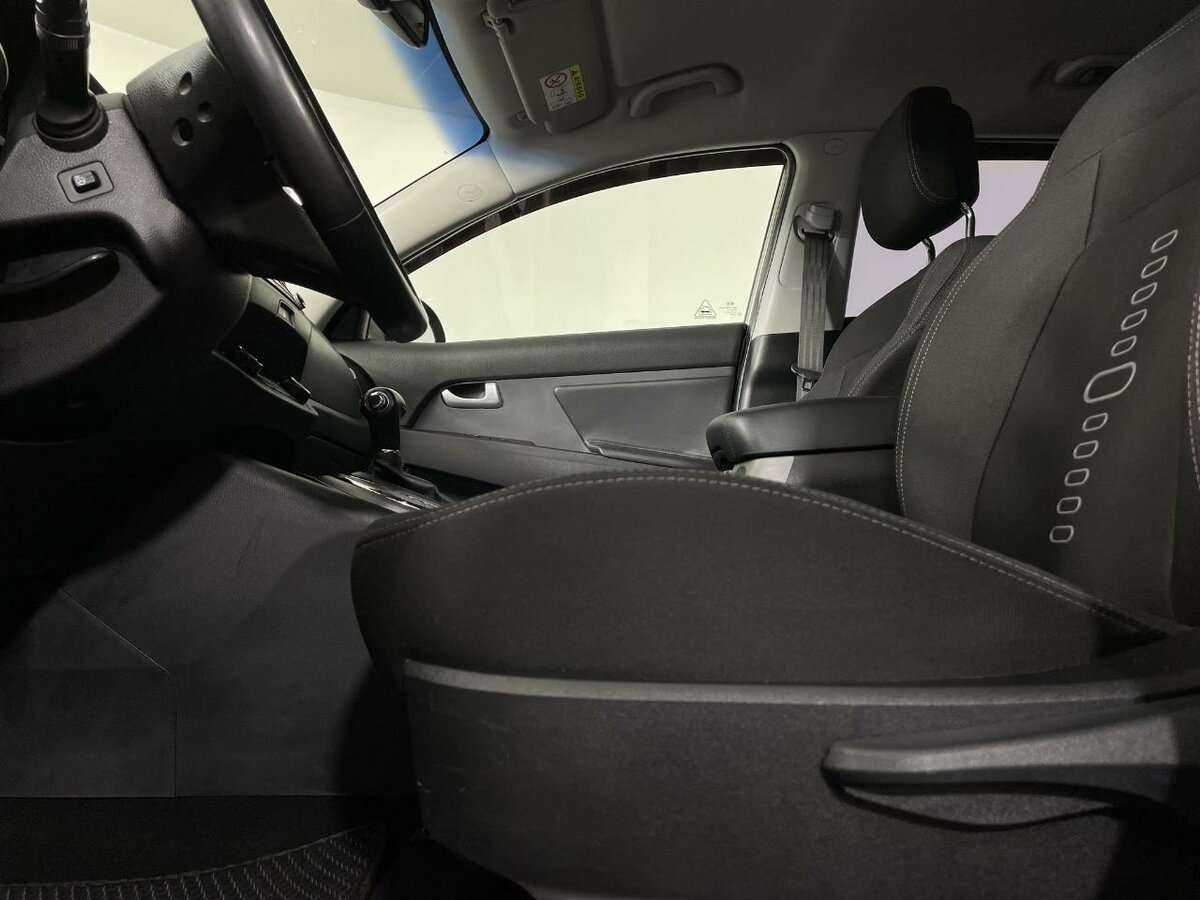 Kia Sportage с пробегом — 2015 год. Фото: #9